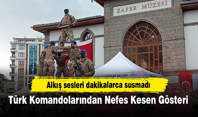 Afyon'da Türk Komandolarından Nefes Kesen Gösteri