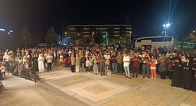 AFYON'DAN KUTSAL TOPRAKLARA DUALARLA UĞURLANDILAR