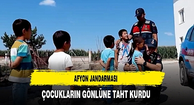 Afyon Jandarması Çocukların Gönlünde Taht Kurdu