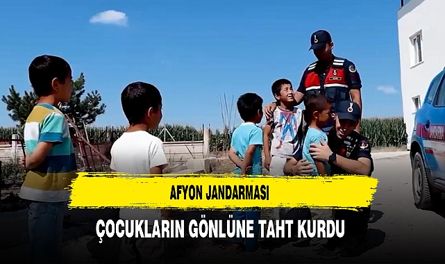 Afyon Jandarması Çocukların Gönlünde Taht Kurdu