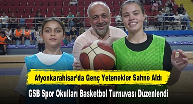 Afyonkarahisar'da Genç Yetenekler Sahne Aldı