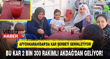 AFYONKARAHİSAR'DA KAR ŞERBETİ SERİNLETİYOR