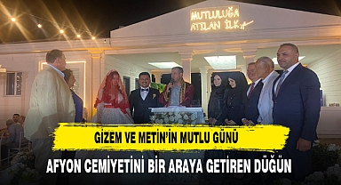 GİZEM VE METİN MUTLULUĞA 'EVET' DEDİ