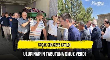 Koçak Cenazeye Katıldı Ulupınar'ın Tabutuna Omuz Verdi