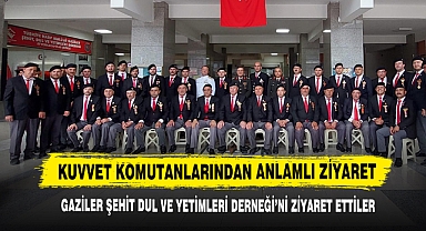 Kuvvet Komutanlarından Anlamlı Ziyaret