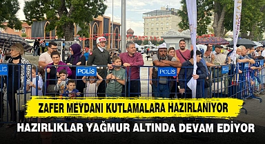 Zafer Meydanı Kutlamalara Hazırlanıyor