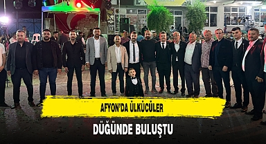 Afyon’da Ülkücüler Düğünde Buluştu