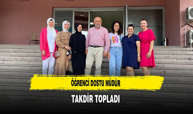 Öğrenci Dostu Müdür Takdir Topladı
