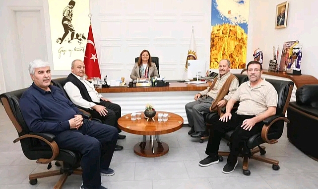 Başkan Köksal, Karacasu'yu makamında ağırladı