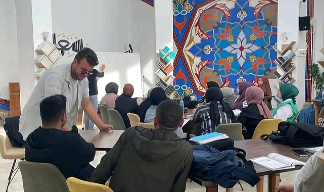 İl Müftülüğü Diyanet Gençlik Merkezinde, Arapça kursu düzenleneceğini açıkladı