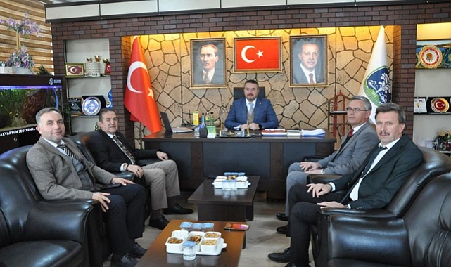 MÜDÜR EROĞLU, BAŞKAN ÖZTAŞ'I MAKAMINDA ZİYARET ETTİ