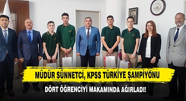 Müdür Sünnetci, KPSS Türkiye Şampiyonu Dört Öğrenciyi Makamında Ağırladı!