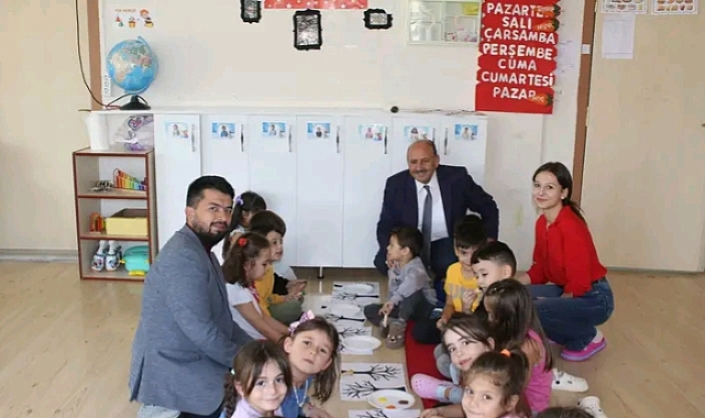 ÖZÇAL, ANAOKULU ZİYARETLERİNE DEVAM EDİYOR