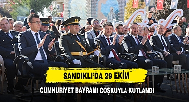Sandıklı’da 29 Ekim Cumhuriyet Bayramı Coşkuyla Kutlandı