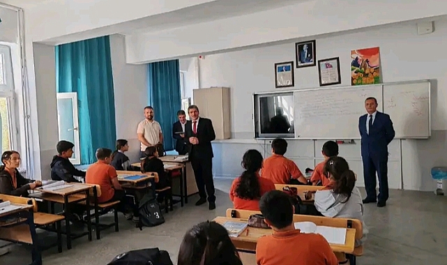 TAŞBAŞ, ATATÜRK YATILI BÖLGE ORTAOKULUNU ZİYARET ETTİ