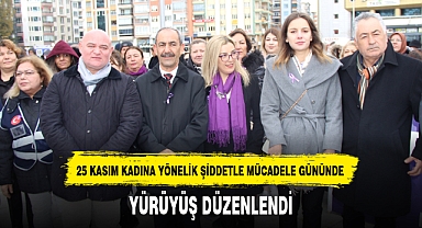 25 KASIM KADINA YÖNELİK ŞİDDETLE MÜCADELE GÜNÜNDE YÜRÜYÜŞ DÜZENLENDİ
