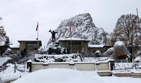 Afyon’a Soğuk Hava ve Kar Yağışı Geliyor