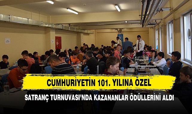 Cumhuriyet Kupası Satranç Turnuvası'nda Kazananlar Ödüllerini Aldı