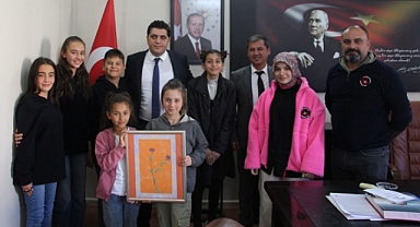 Kaymakam Çelik Misafirlerini Ağırladı