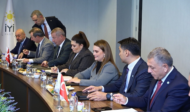 Milletvekili Olgun Divan Toplantısına Katıldı