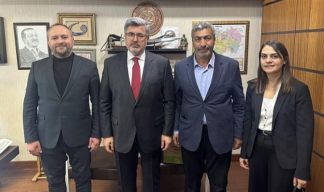 MİLLETVEKİLİ ÖZKAYA KONUKLARINI AĞIRLADI