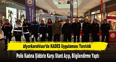 Polis Kadına Şiddete Karşı Stant Açıp, Bilgilendirme Yaptı