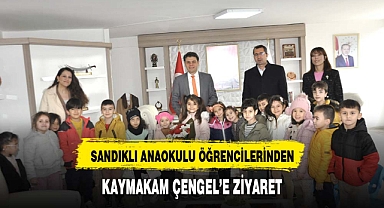 SANDIKLI ANAOKULU ÖĞRENCİLERİNDEN KAYMAKAM ÇENGEL’E ZİYARET