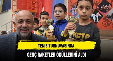 TENİS TURNUVASINDA GENÇ RAKETLER ÖDÜLLERİNİ ALDI