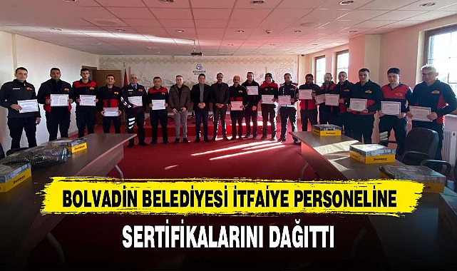 BOLVADİN BELEDİYESİ İTFAİYE PERSONELİNE SERTİFİKALARINI DAĞITTI