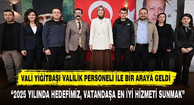 Vali Yiğitbaşı Valilik Personeli İle Bir Araya Geldi