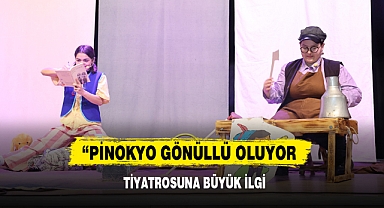 Sandıklı’da “Pinokyo Gönüllü Oluyor” Tiyatrosuna Büyük İlgi