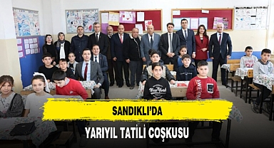 SANDIKLI'DA YARIYIL TATİLİ COŞKUSU