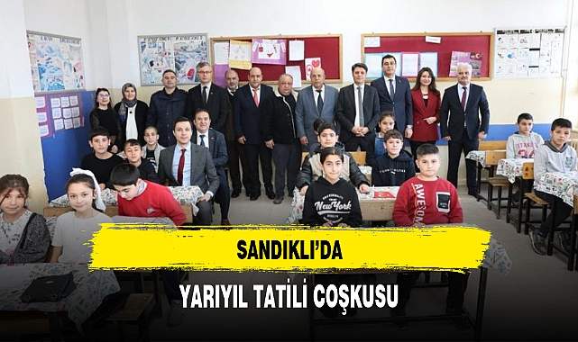 SANDIKLI'DA YARIYIL TATİLİ COŞKUSU