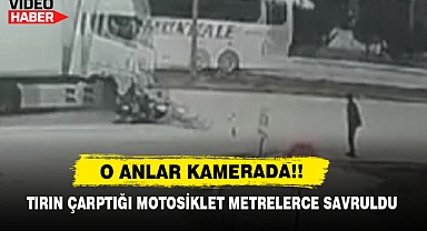 Tırın Çarptığı Motosiklet Metrelerce Savruldu