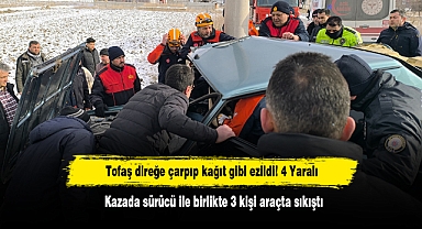 Tofaş direğe çarpıp kağıt gibi ezildi! 4 Yaralı