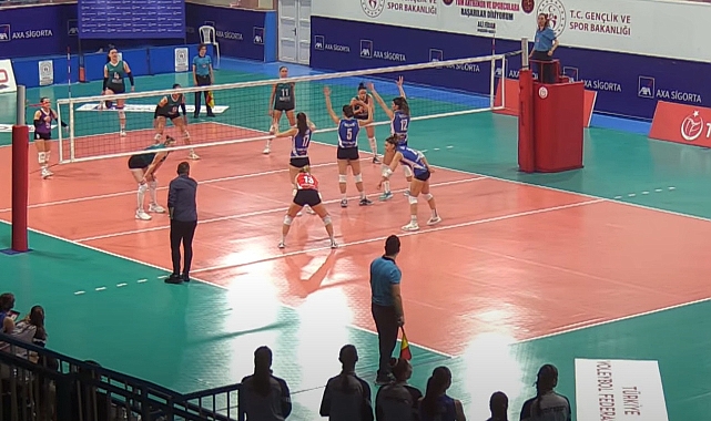 Zaferin Sultanları İlk Seti 25-20 Kazandı