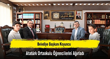 Belediye Başkanı Koyuncu, Atatürk Ortaokulu Öğrencilerini Ağırladı