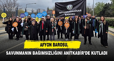 Afyon Barosu, Savunmanın Bağımsızlığını Anıtkabir’de Kutladı