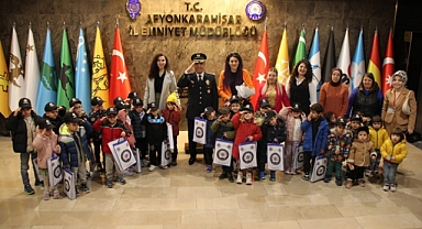 Minik Öğrencilerden Polis Teşkilatına Anlamlı Ziyaret