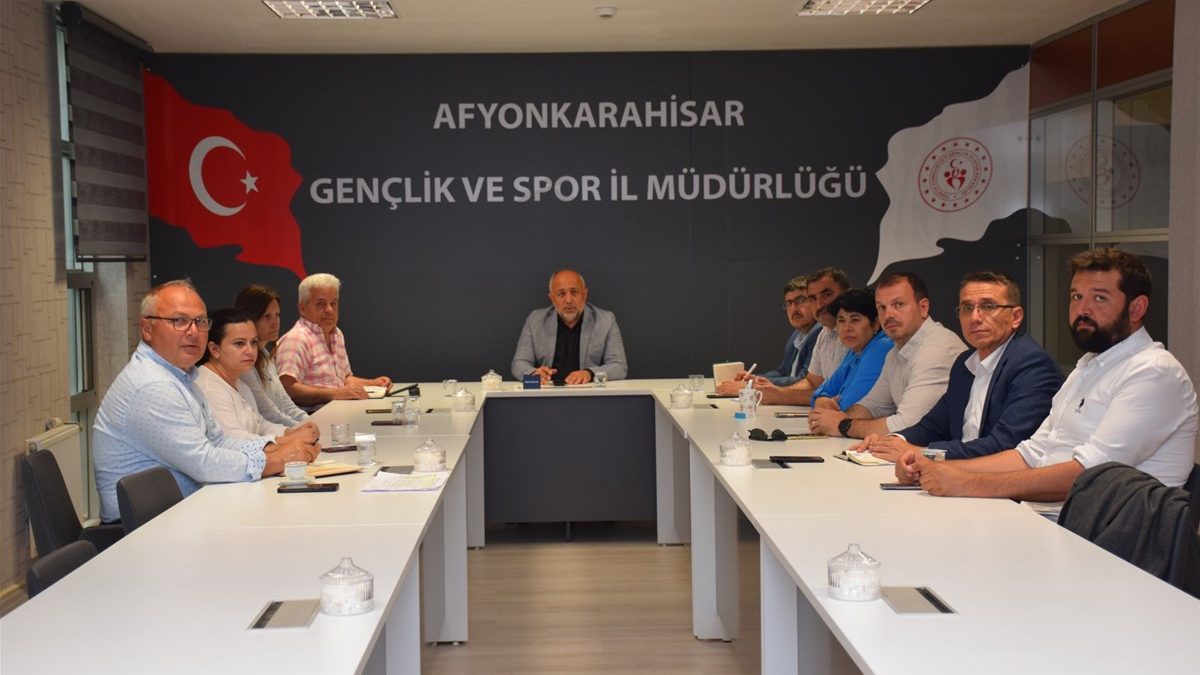 Afyon’da Gençler İçin Spor ve Eğitimle Dolu Bir Yaz Planlandı