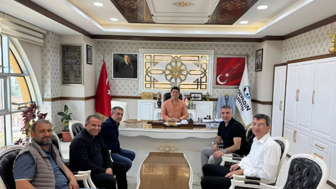 Toki Müteahhitlerinden Başkan Aynacı’ya Ziyaret