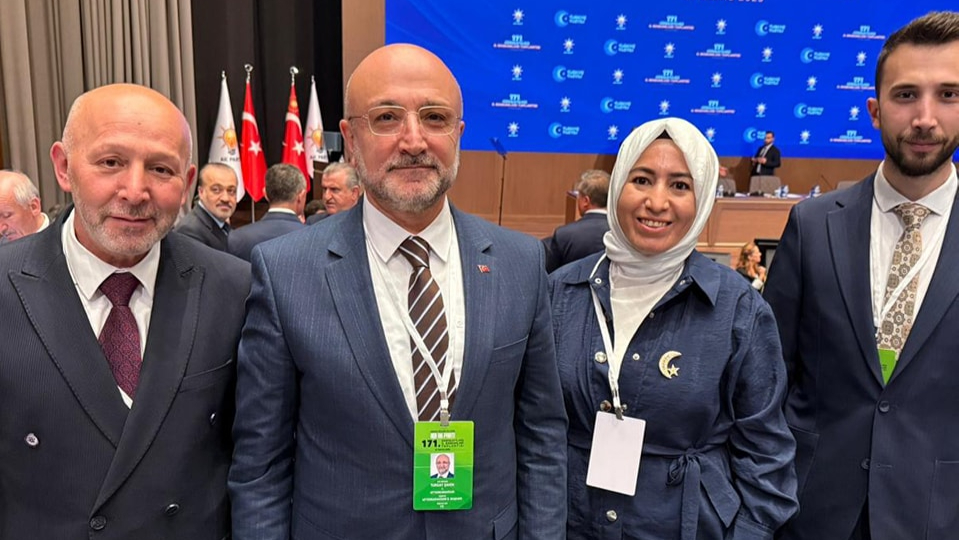 AK Parti Afyonkarahisar Teşkilatı İl Başkanları Toplantısına Katıldı