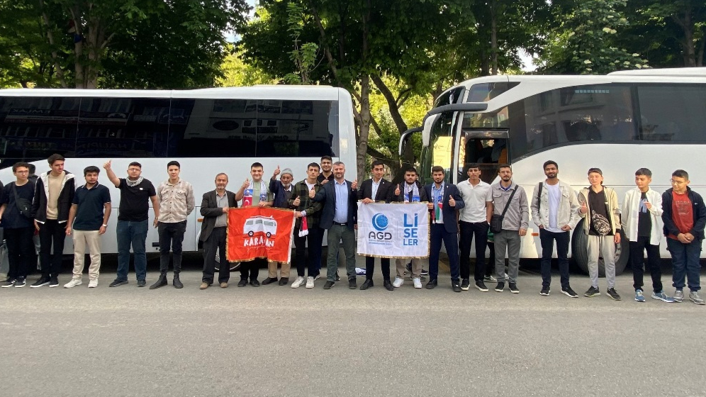 “BU ÜLKENİN VİCDANI VE ÜMMETİN YÜZ AKI ANADOLU GENÇLİĞİDİR”