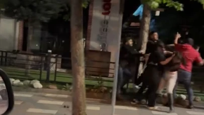 Bolu’da Gece Yarısı Yumruk Savaşı: Vatandaşlar Ayırmakta Zorlandı!