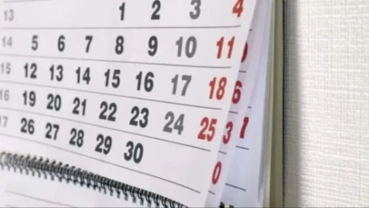 Arefe Günü Okullar Tatil Olacak Mı?