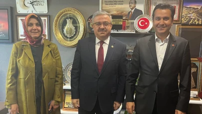 İhsaniye Heyeti, TBMM'de Milletvekili Yurdunuseven'i Ziyaret Etti