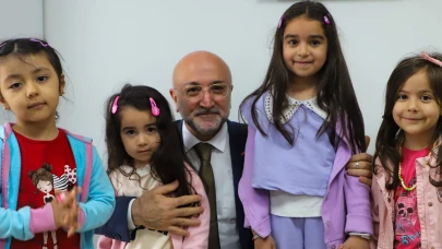 “Güçlü Türkiye hedefimize onların gülüşleriyle yürüyoruz”