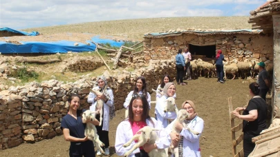 Öğrencilerden MasterChef Ayşe Ekiz'e Anlamlı Ziyaret