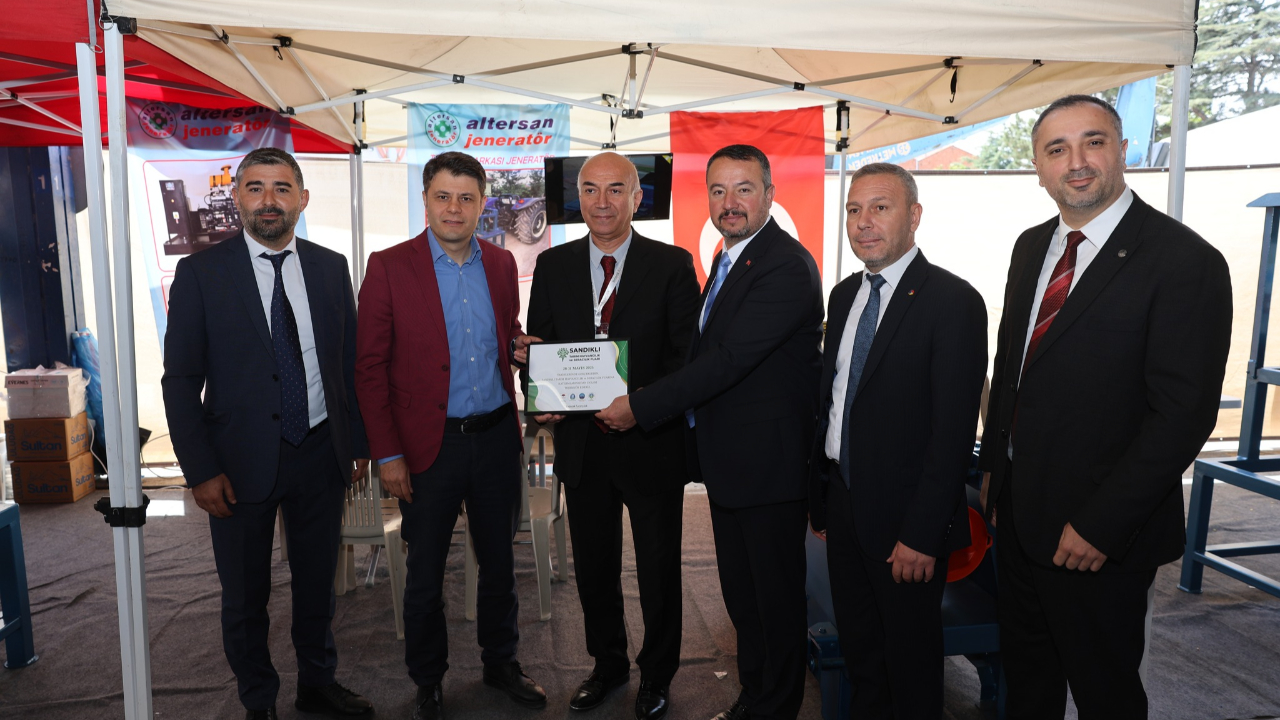 Tarım Fuarında Teşekkür Belgeleri Takdim Edildi