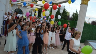 Atatürk İlkokulu Öğrencilerinden Minik Ali Asaf’a Balonlarla Destek